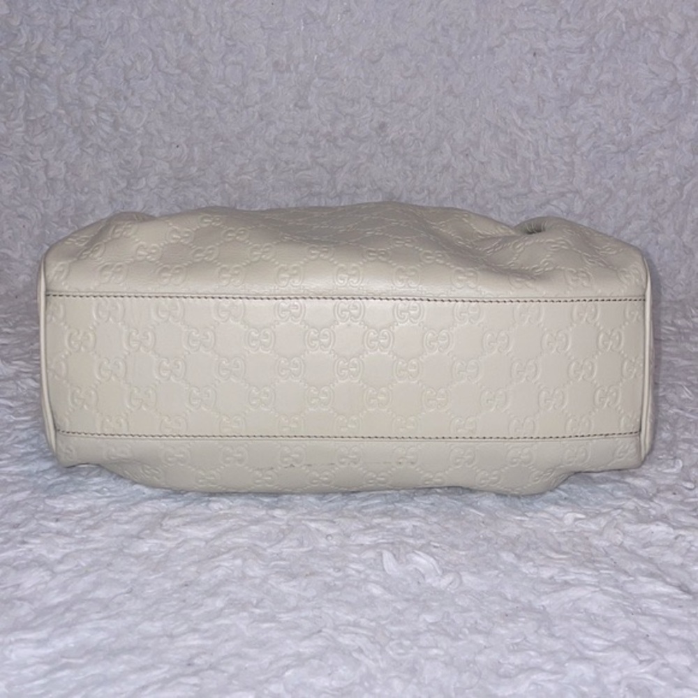 Gucci GG Guccissima Sukey Medium Leather Shoulder Tote Bag Purse in Cream - Picture 9 of 16
